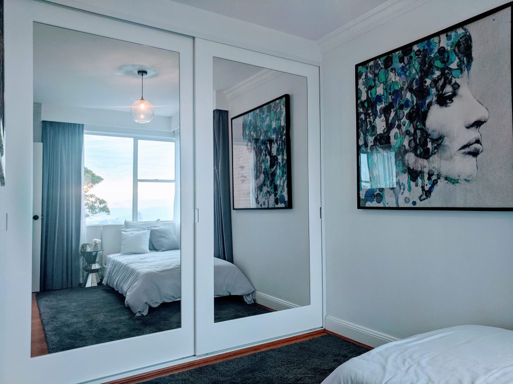 Mirror glass sliding wardrobe doors hotsell